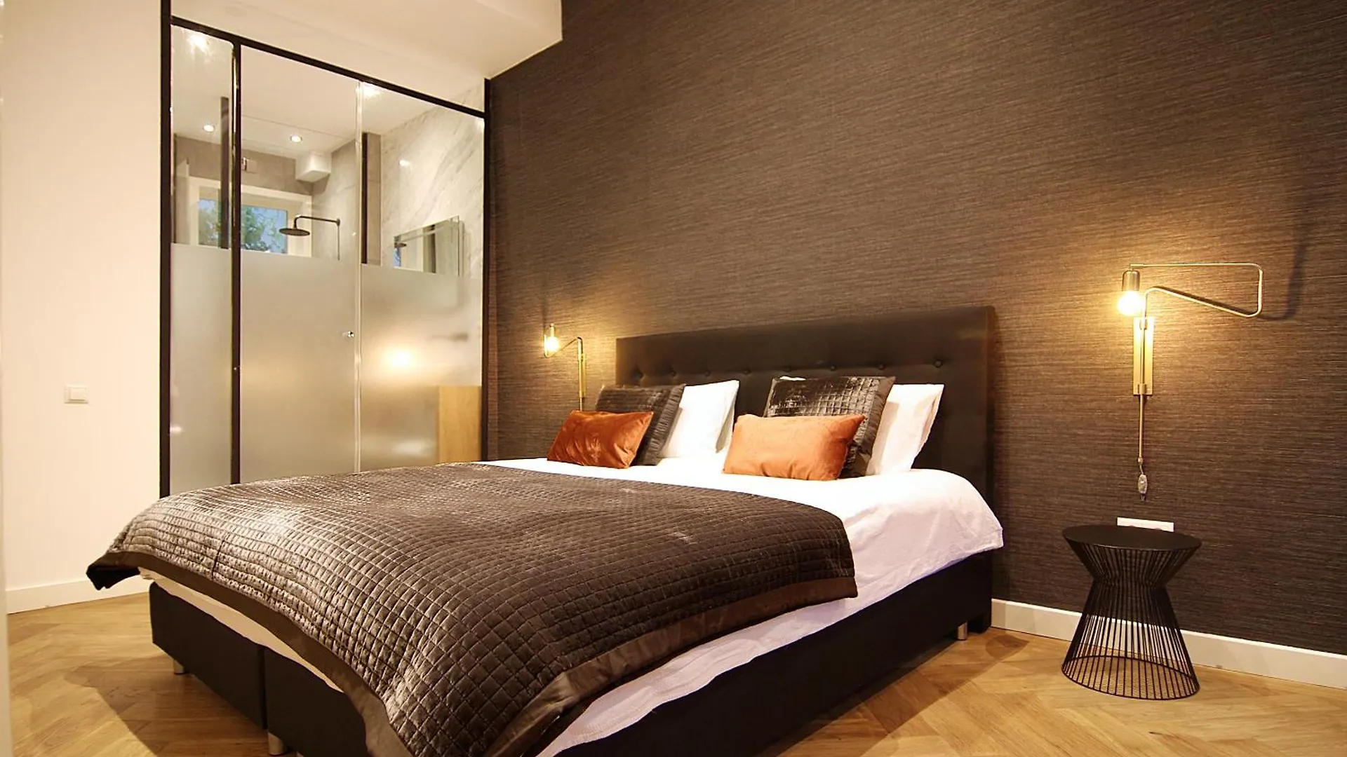 Bed & Breakfast New! 2024 - The Canal Bridge Suites Amsterdam